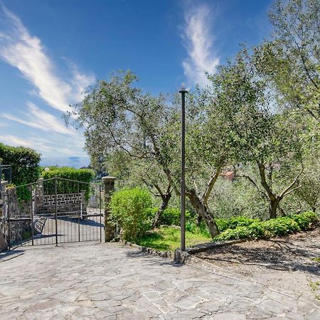 2 Bedroom Stunning Apartment In Moneglia Exterior foto